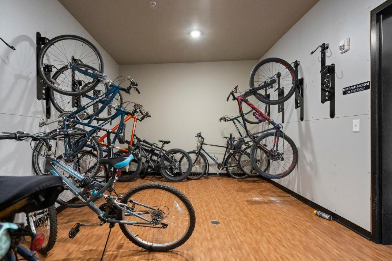 Sweet Tart Spot - Cozy Tc - Pet Friendly Apartment
